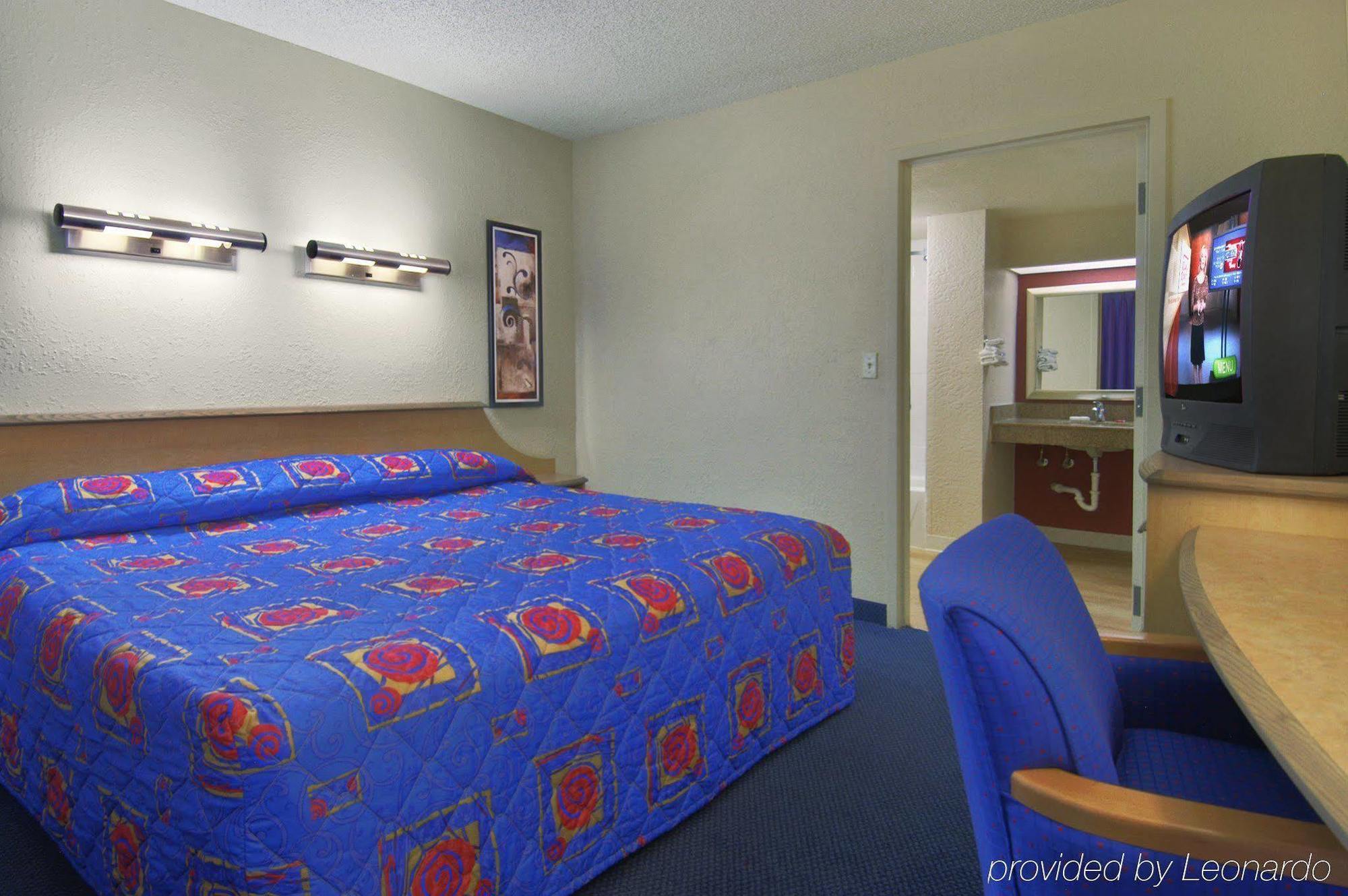 Econo Lodge Palm Harbor - Clearwater Exteriör bild
