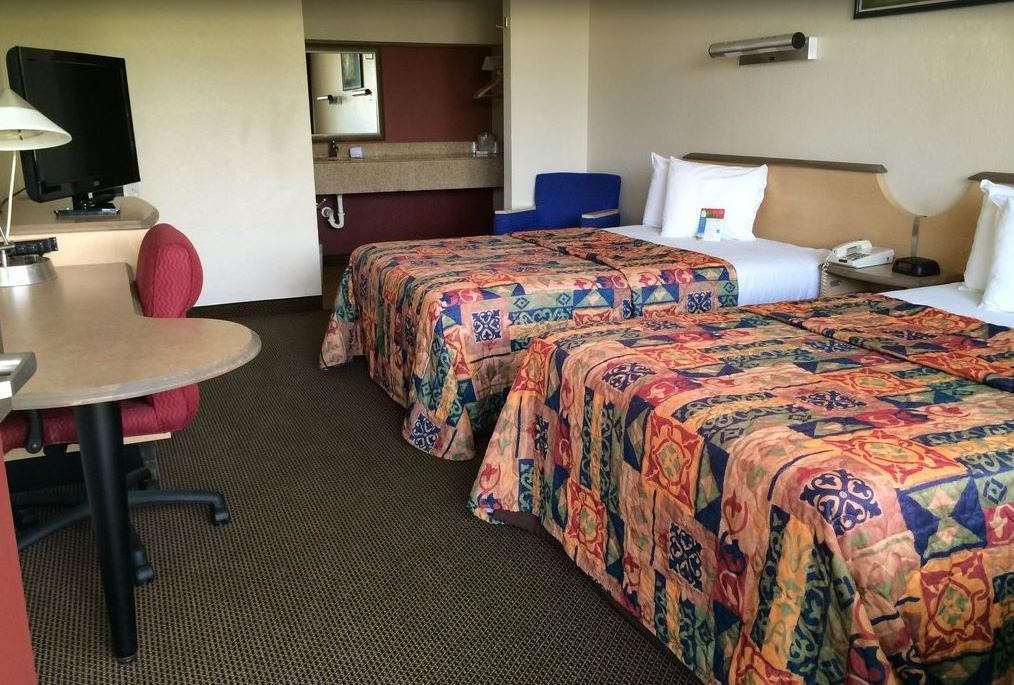 Econo Lodge Palm Harbor - Clearwater Rum bild